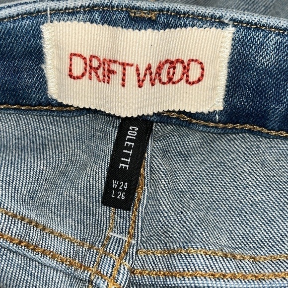 DRIFTWOOD Women’s Colette Embroidered Straight Cropped Blue Jeans | size 24 - Picture 7 of 9